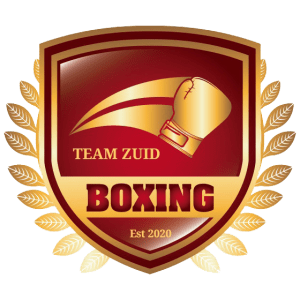 Logo van Team Zuid Boxing University Breda, met een gouden bokshandschoen, rode en gouden kleuren, en de tekst ‘Team Zuid Boxing, Est 2020’